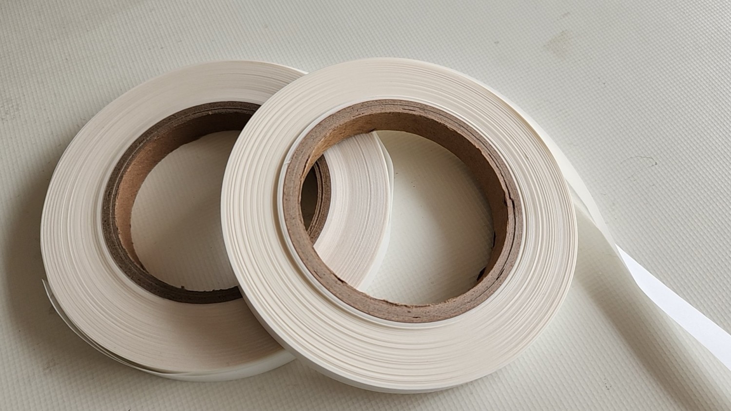 Cách khắc phục tình trạng băng dính bị chảy keo hiệu quả